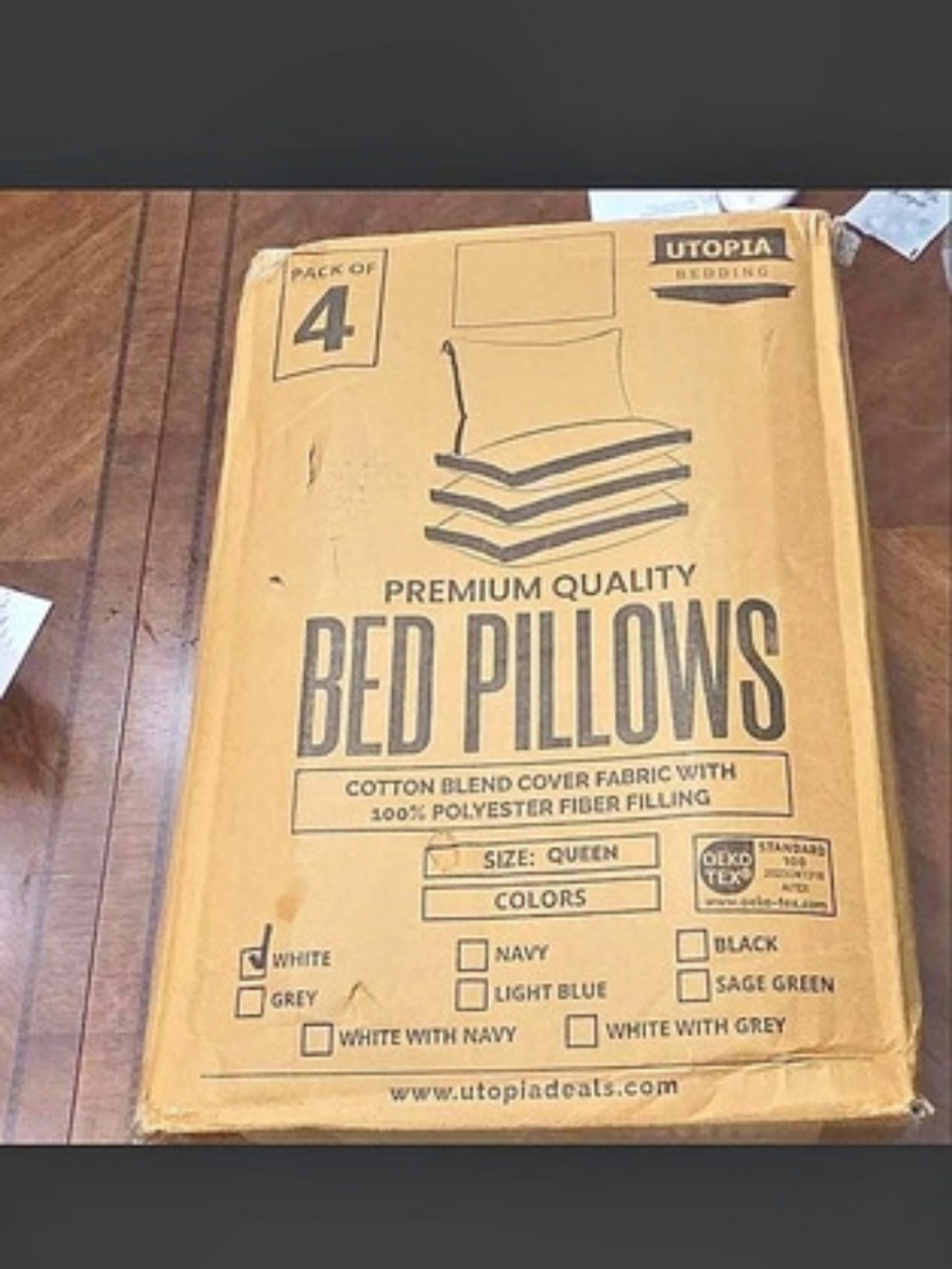 UTOPIA Bed Pillows 4-Pack White NWT